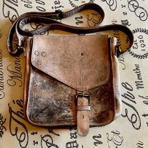 BedStu crossover bag